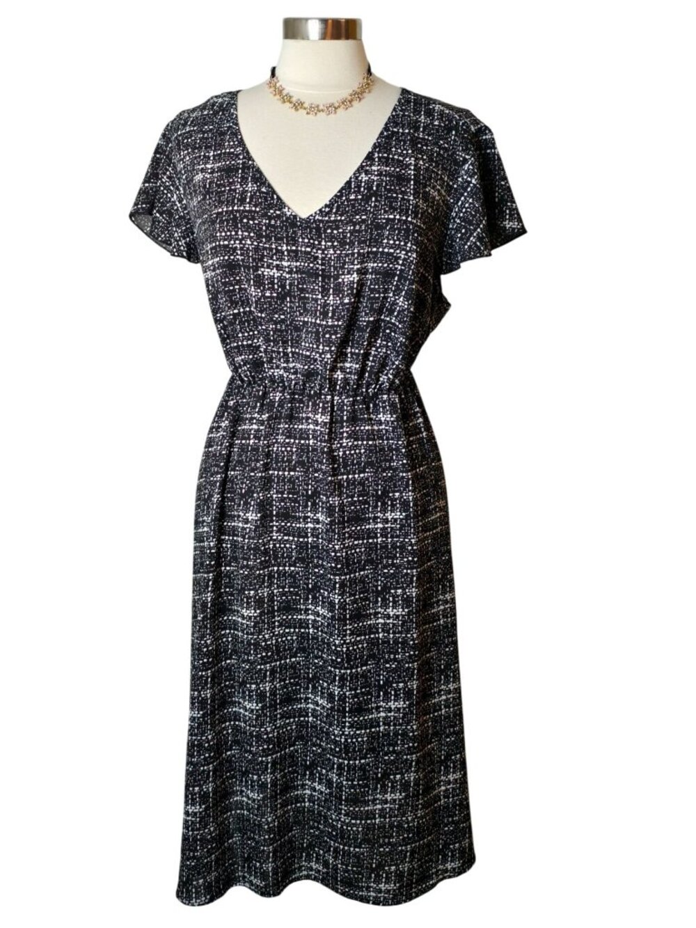 Womens L Midi Dress Casual Flutter Sleeves V-Neck Black White Career SS Chic